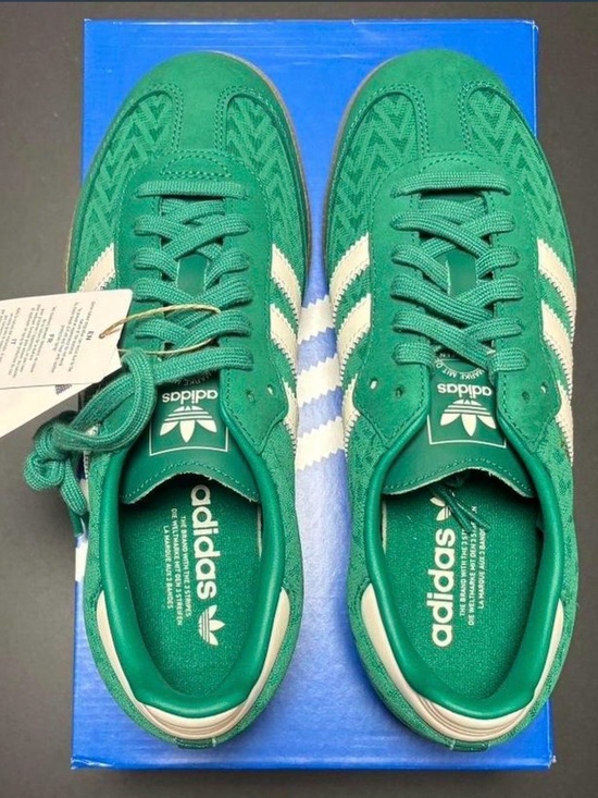 adidas Shoes - adidas Samba OG W in Bright Green